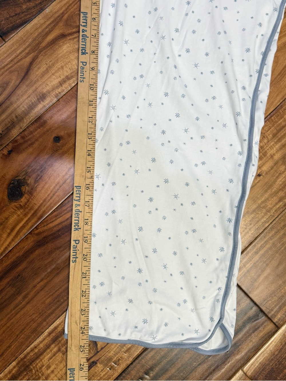 Lake Pima Short-Long Pajama Set in Snowflake Print sz XL - Picture 9 of 14